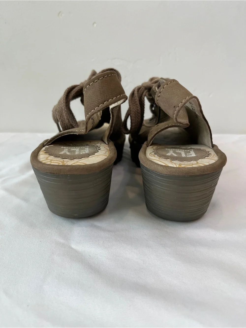 Fly London Yuta Platform Wedge Sandals Khaki Taupe Nubuck Womens Size 39 US 8.5